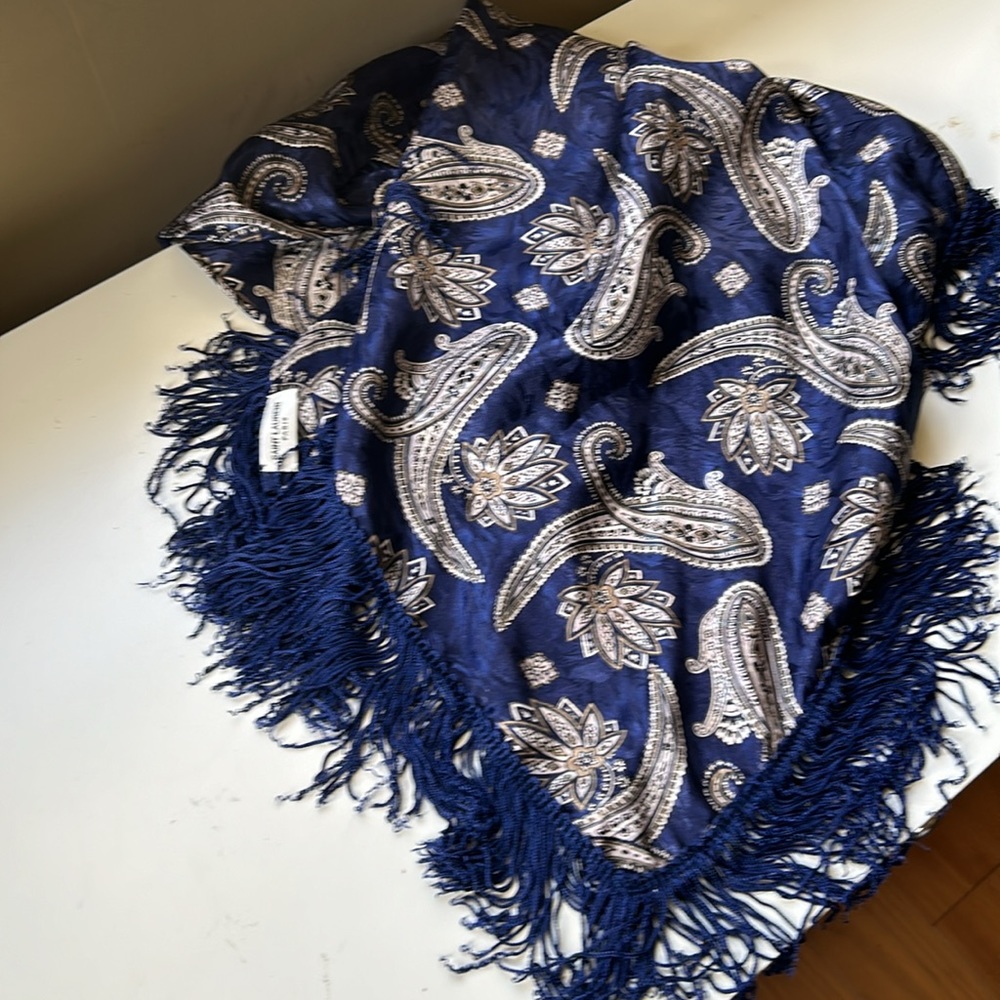 Vintage Saint Laurent blue print scarf - Picture 2 of 8
